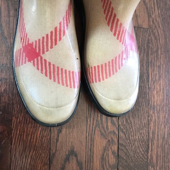Burberry large check rain boots - Picture 2 of 4